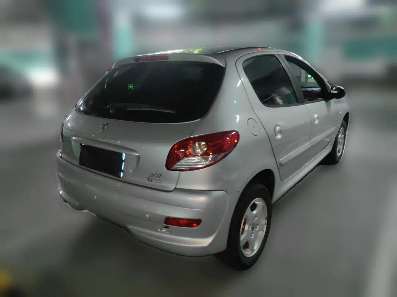 Peugeot 207 2011 Hatchback 1.4L Manual Yule Edition — миниатюра 6