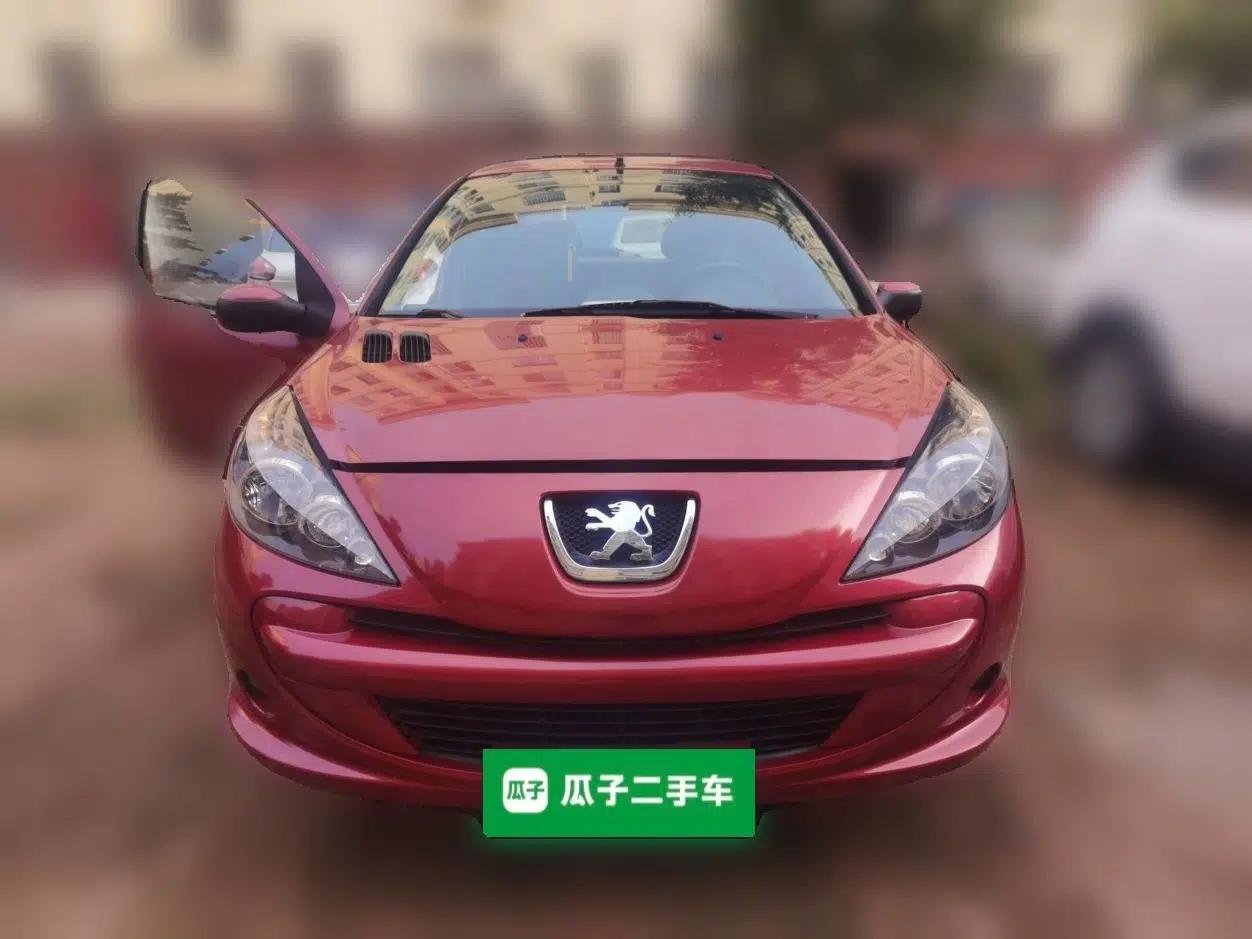Peugeot 207 2011 Hatchback 1.4L Manual Yule Edition — миниатюра 2