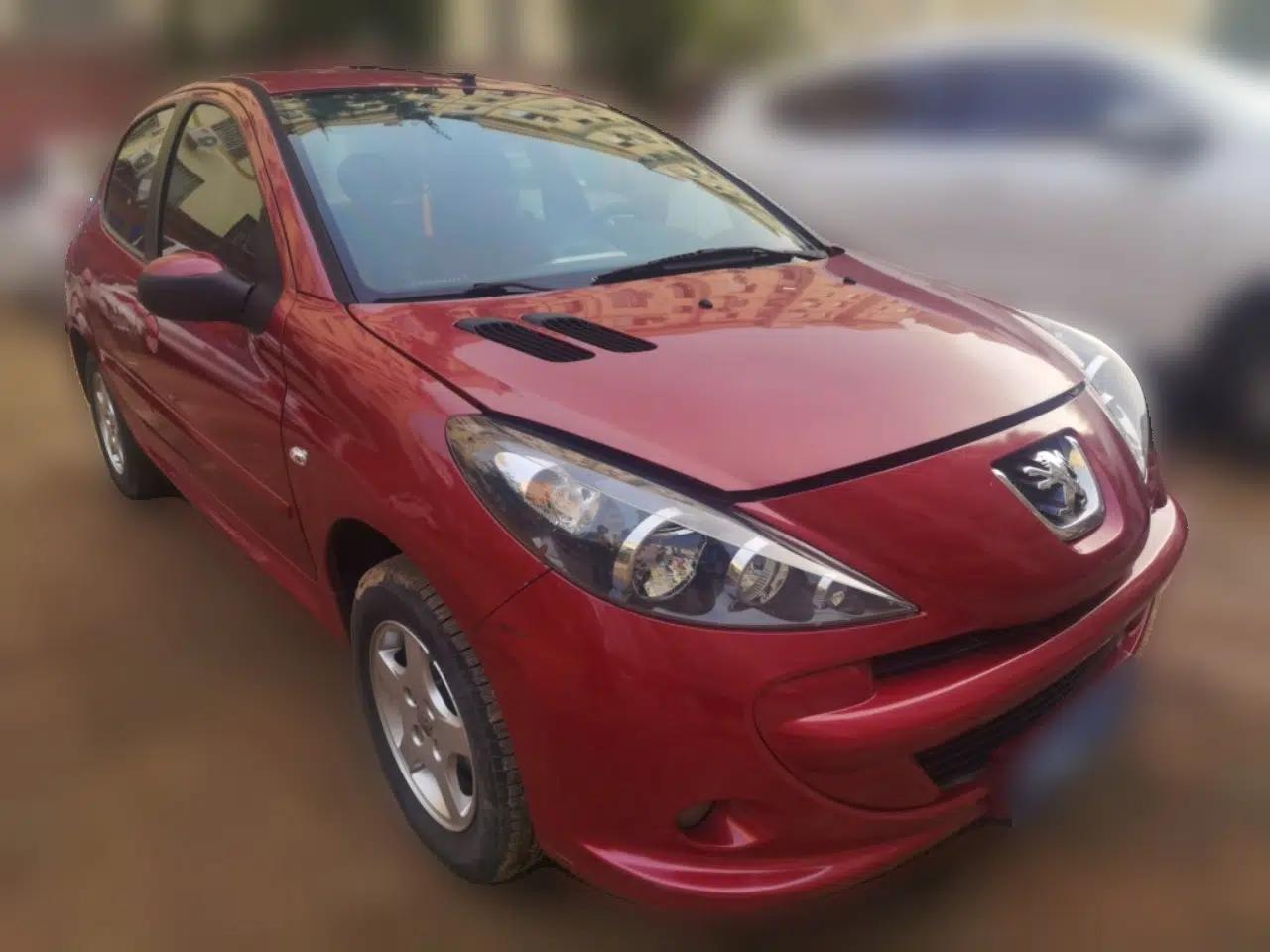 Peugeot 207 2011 Hatchback 1.4L Manual Yule Edition — миниатюра 3