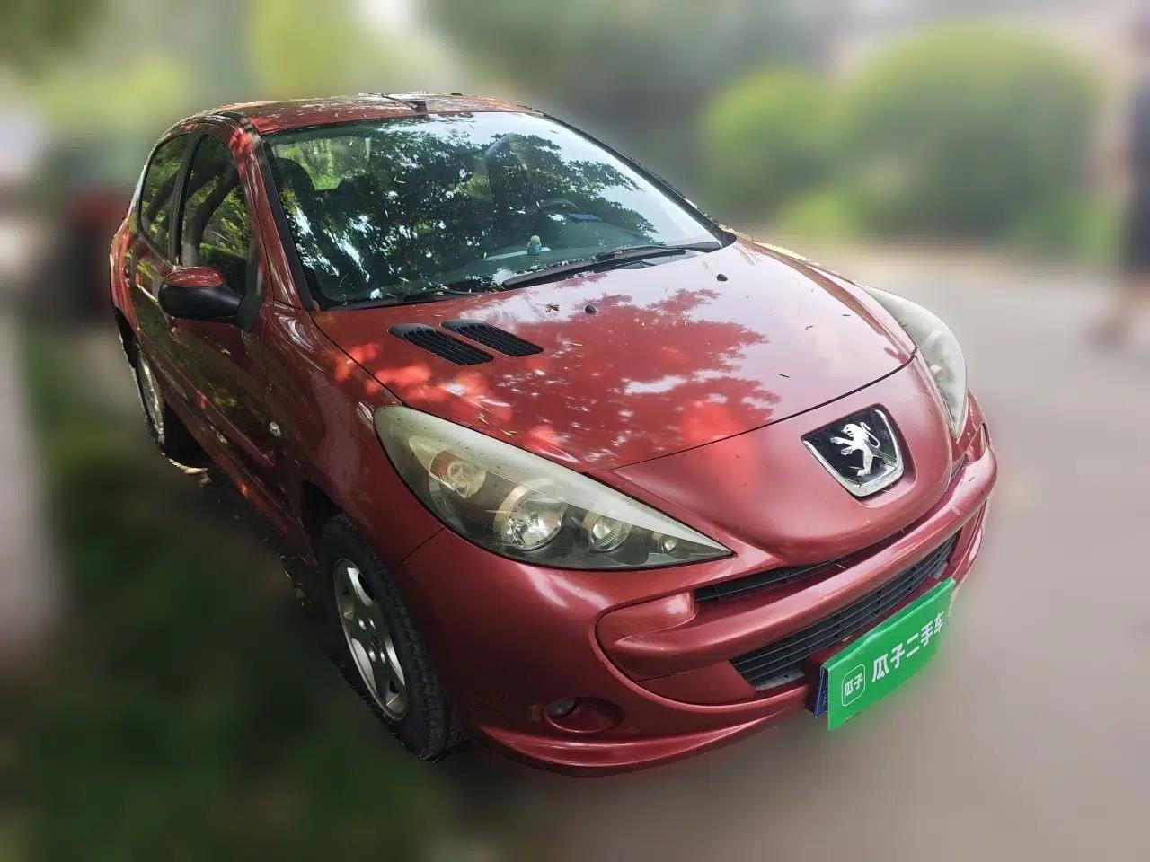 Peugeot 207 2011 Hatchback 1.4L Manual Yule Edition — миниатюра 3
