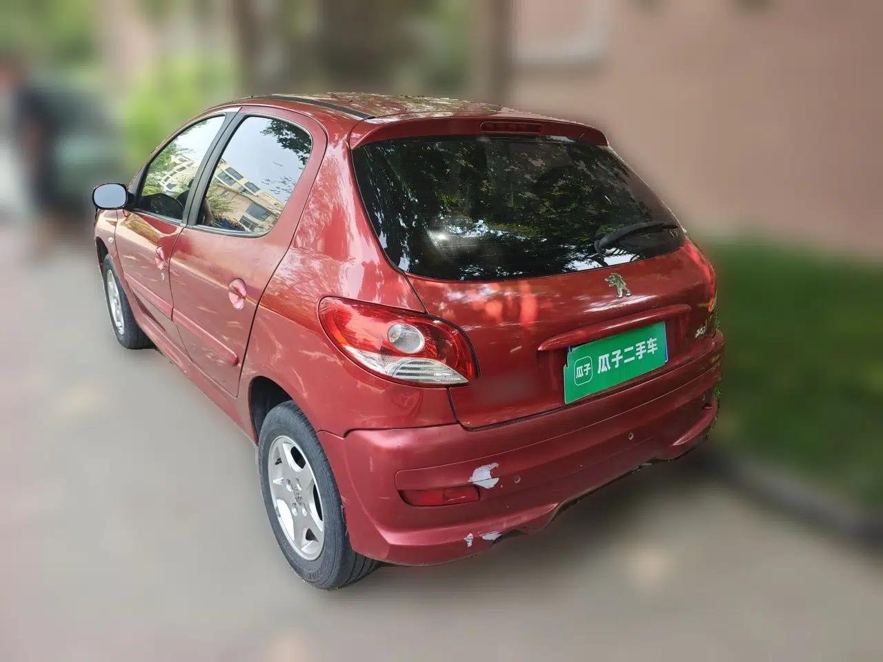 Peugeot 207 2011 Hatchback 1.4L Manual Yule Edition — миниатюра 4