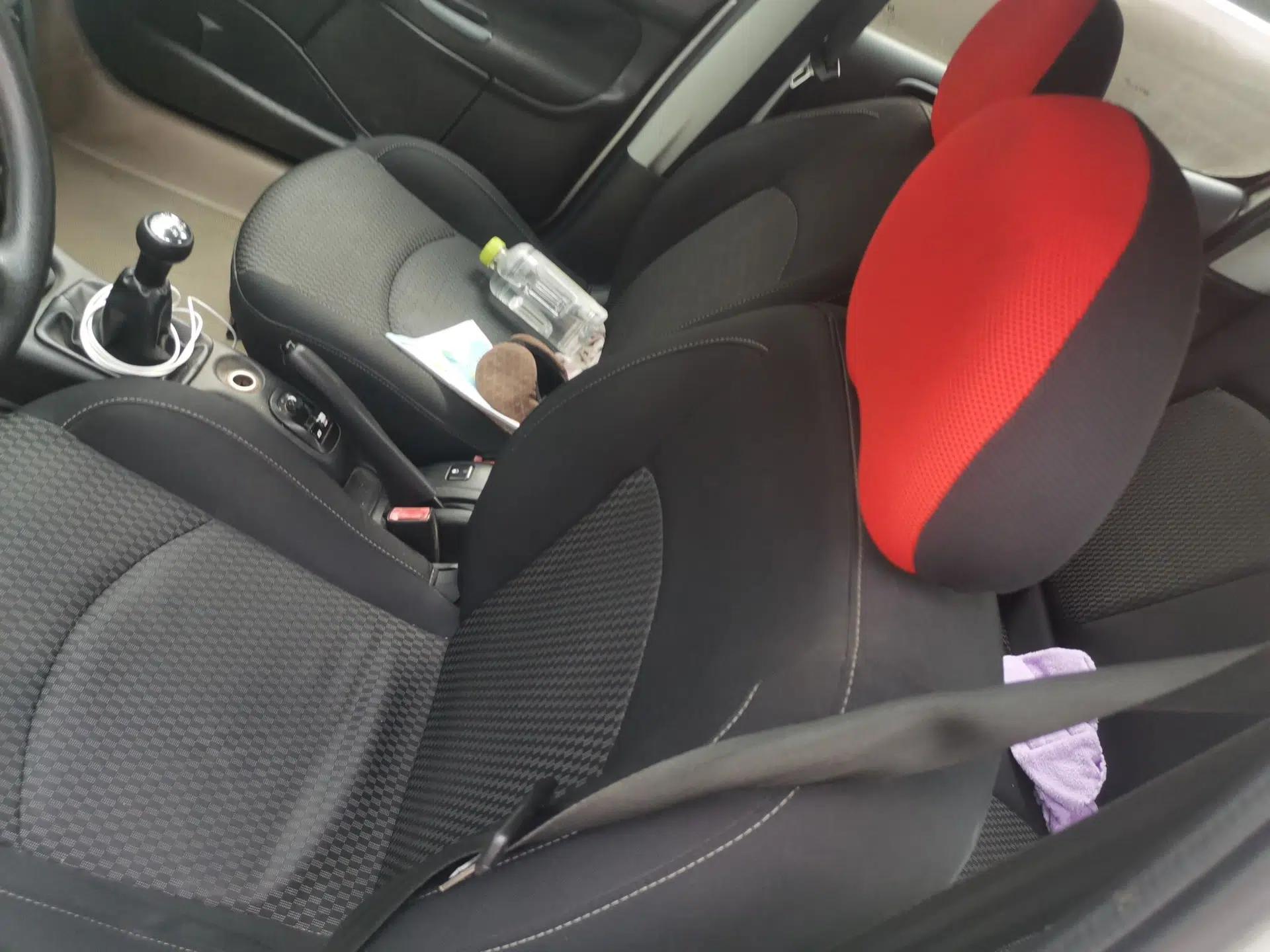 Peugeot 207 2011 Hatchback 1.4L Manual Yule Edition — миниатюра 15