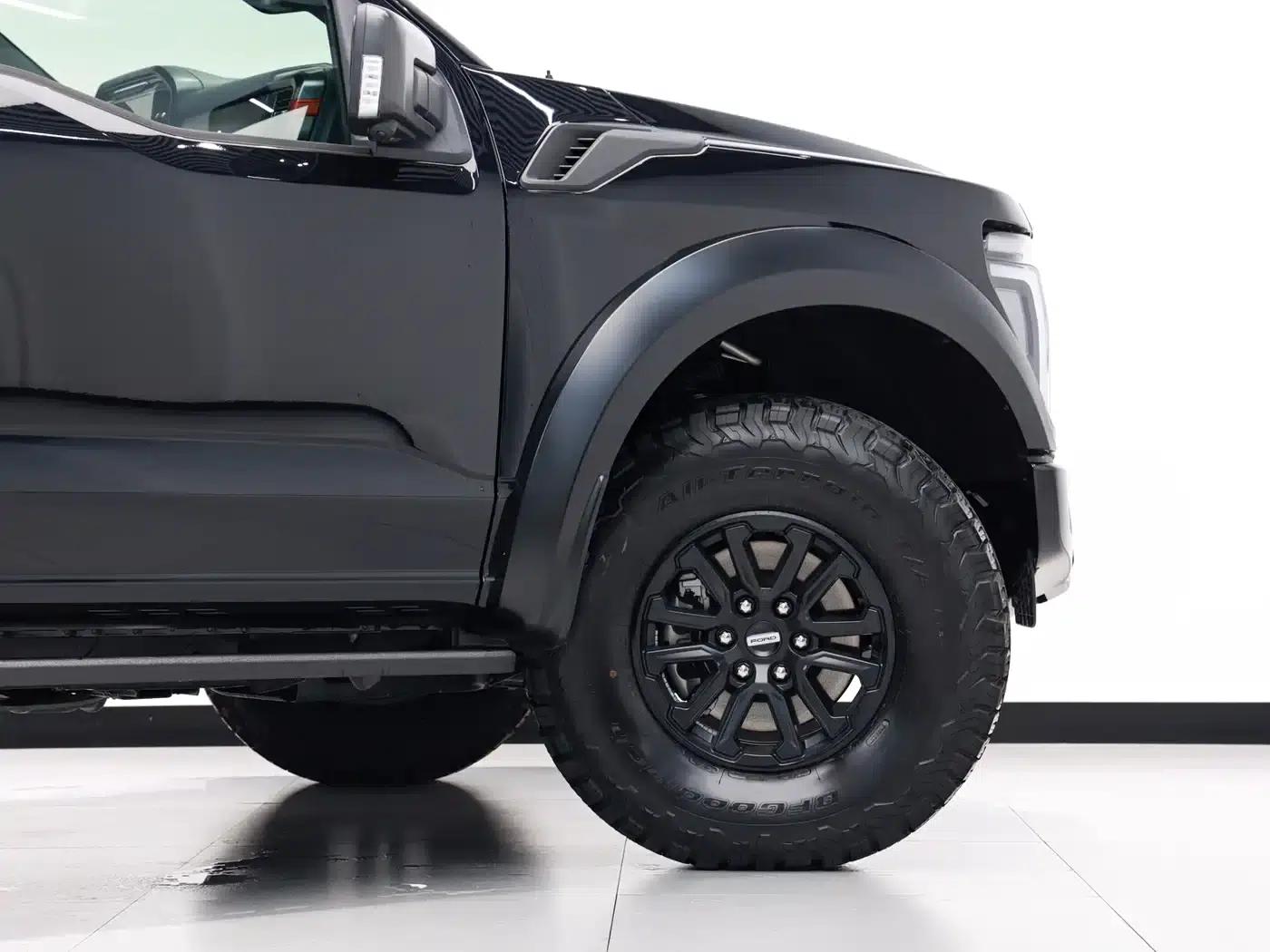 2025 Ford F-150 Raptor 3.5T — миниатюра 20