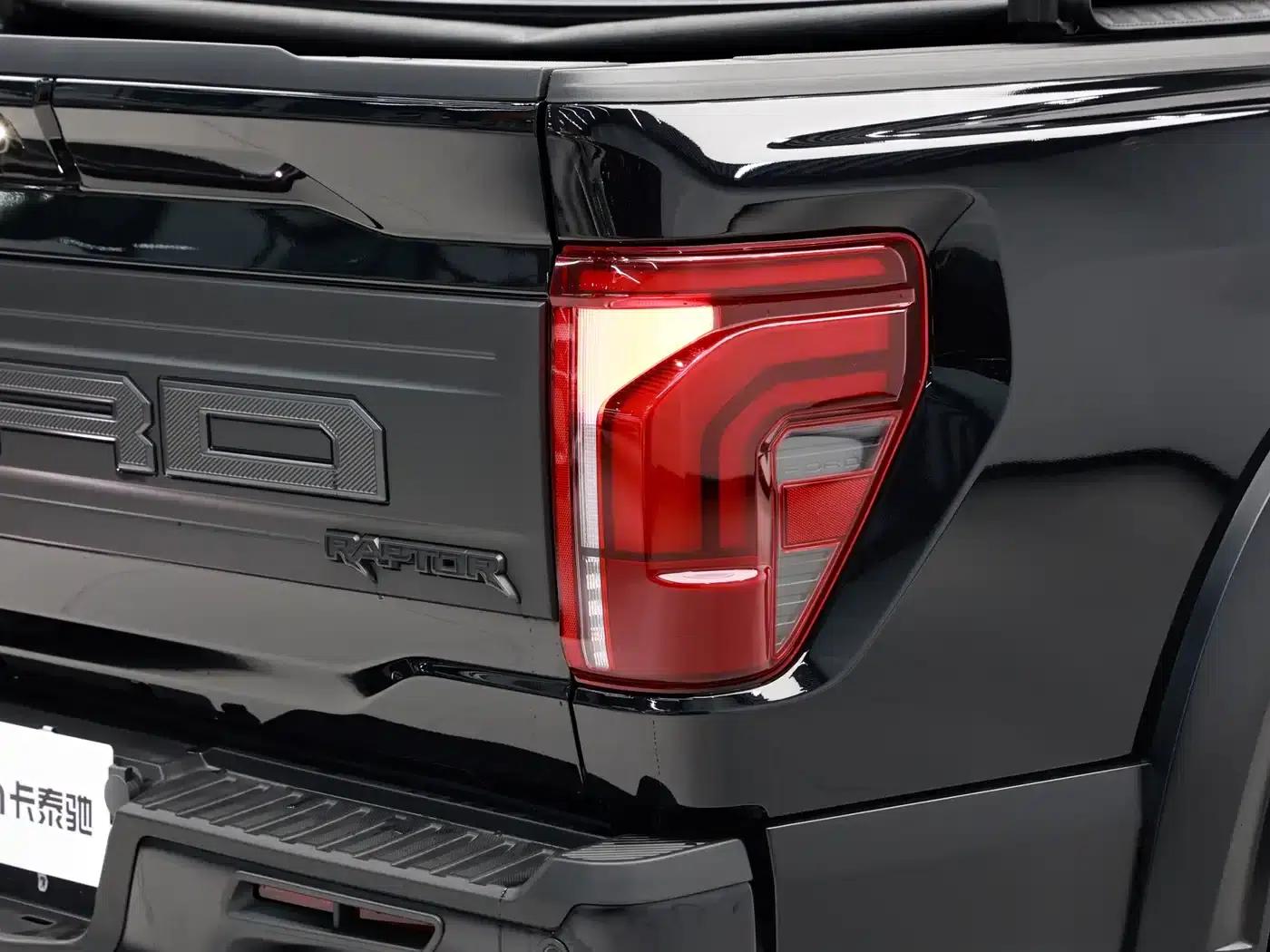 2025 Ford F-150 Raptor 3.5T — миниатюра 8