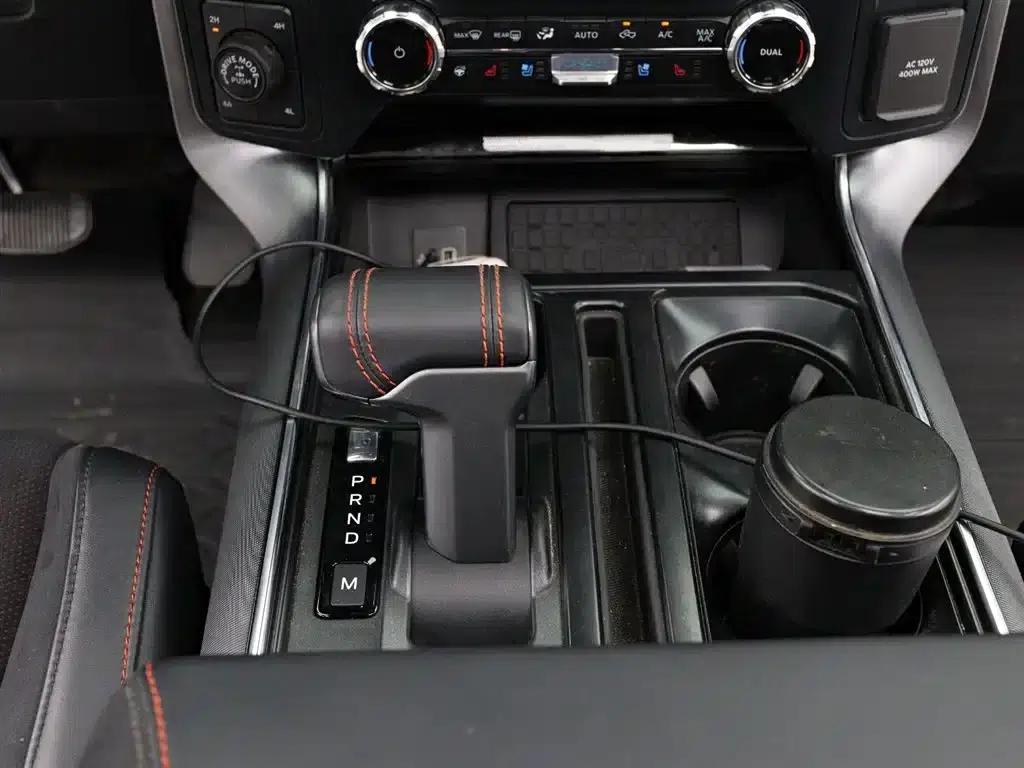 2025 Ford F-150 Raptor 5.2T Automatic — миниатюра 20