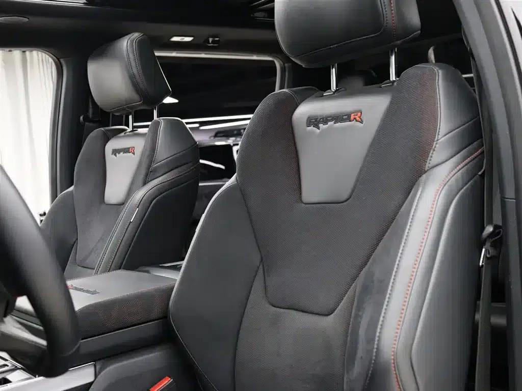 2025 Ford F-150 Raptor 5.2T Automatic — миниатюра 4