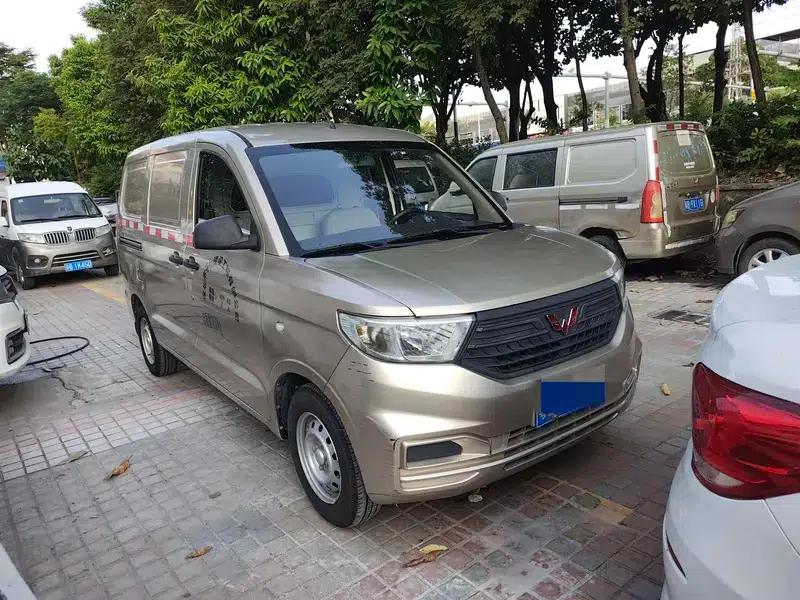 Wuling Hongguang V 2021 1.5L Manual Elite Edition with Sealed Windows — миниатюра 3
