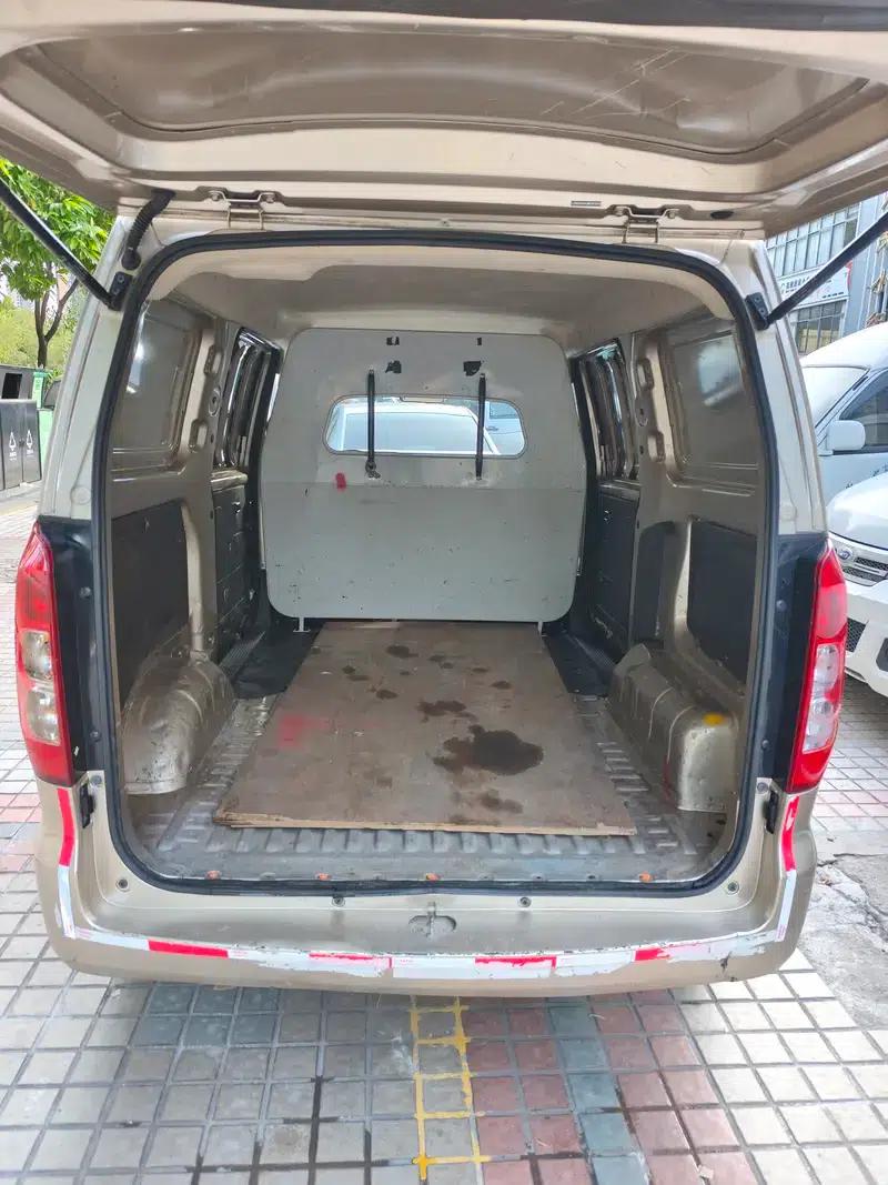 Wuling Hongguang V 2021 1.5L Manual Elite Edition with Sealed Windows — миниатюра 10