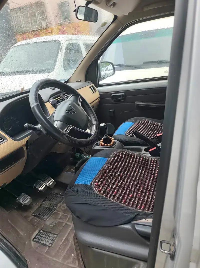 Wuling Rongguang 2014 1.2L S Basic Model — миниатюра 6