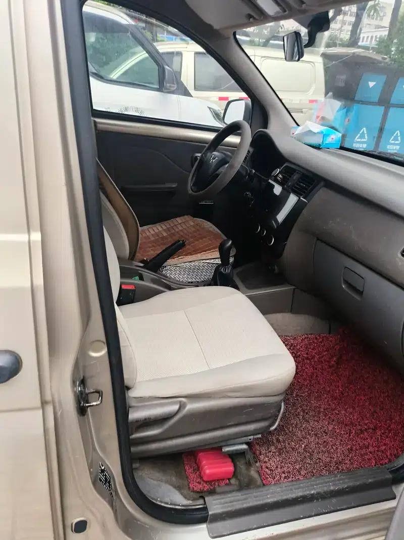 Wuling Rongguang V 2016 1.5L Standard Edition — миниатюра 6