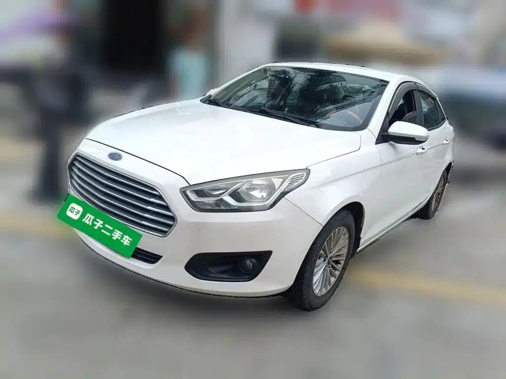 Ford Focus 2015 1.5L Automatic Comfort Model — миниатюра 1