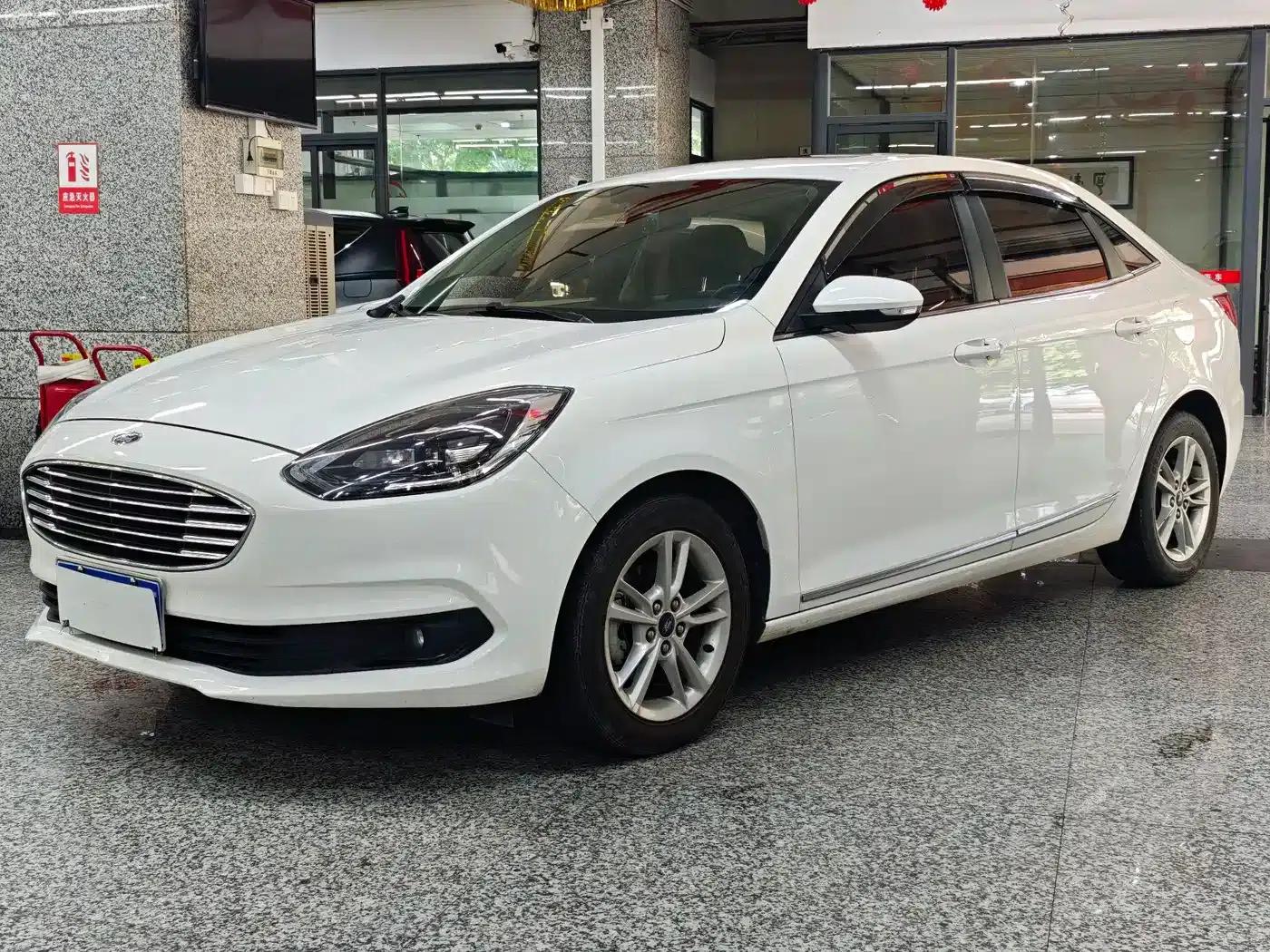 Ford Focus 2019 Facelift 1.5L Automatic Enjoyment Edition (National V Emission Standard) — миниатюра 1