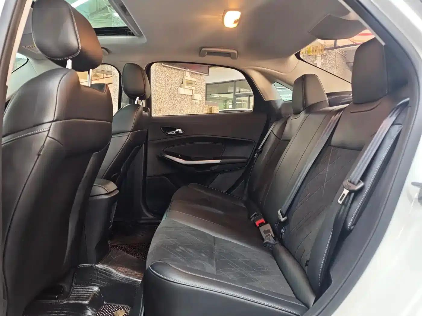 Ford Focus 2019 Facelift 1.5L Automatic Enjoyment Edition (National V Emission Standard) — миниатюра 6
