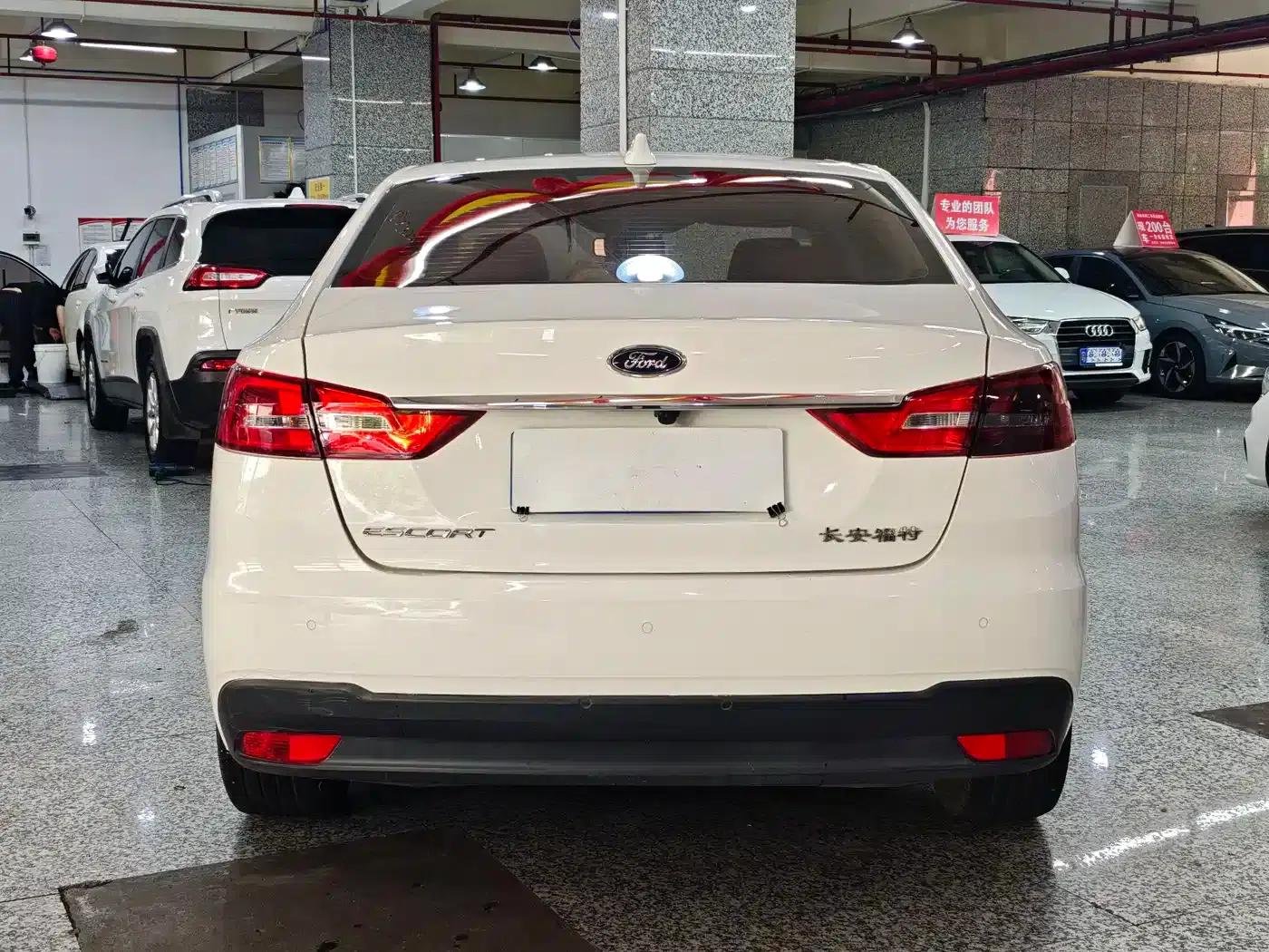 Ford Focus 2019 Facelift 1.5L Automatic Enjoyment Edition (National V Emission Standard) — миниатюра 8