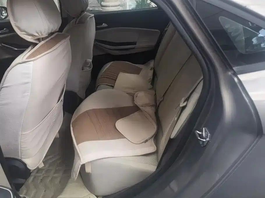Ford Focus 2015 1.5L Manual Comfort Model — миниатюра 11
