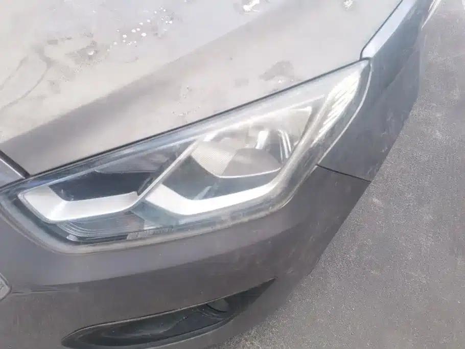 Ford Focus 2015 1.5L Manual Comfort Model — миниатюра 5