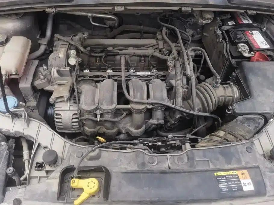 Ford Focus 2015 1.5L Manual Comfort Model — миниатюра 10