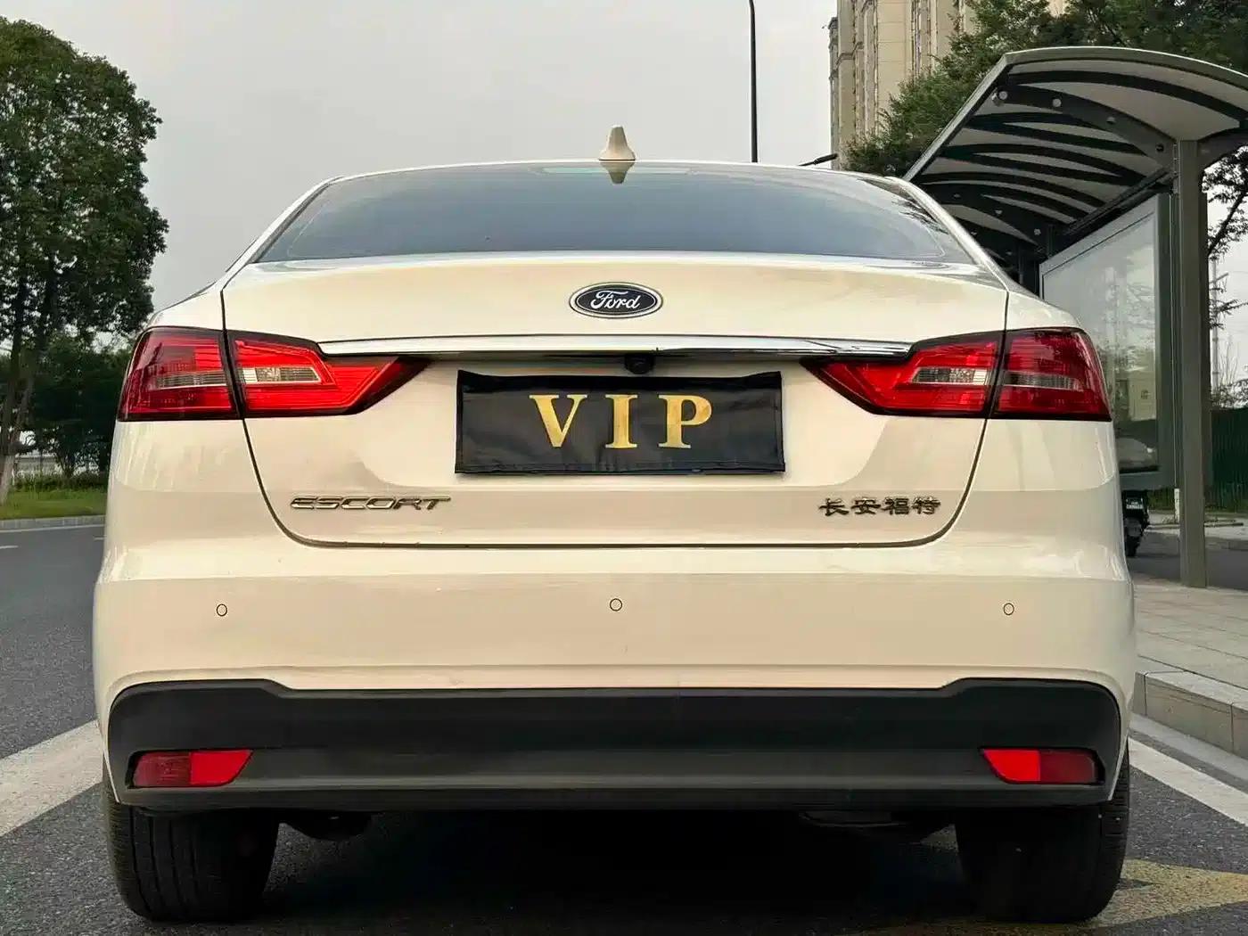 Ford Focus 2019 1.5L Automatic Enjoyment Edition — миниатюра 14