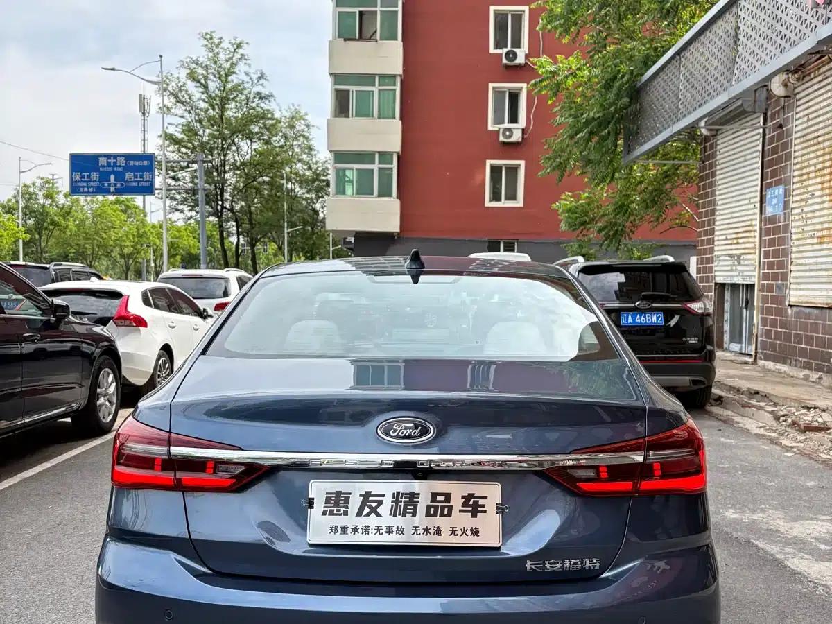 Ford Focus 2021 1.5L Automatic Diamond Edition — миниатюра 5