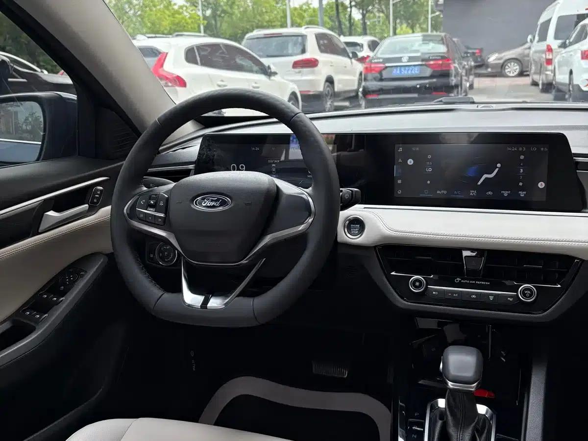 Ford Focus 2021 1.5L Automatic Diamond Edition — миниатюра 9