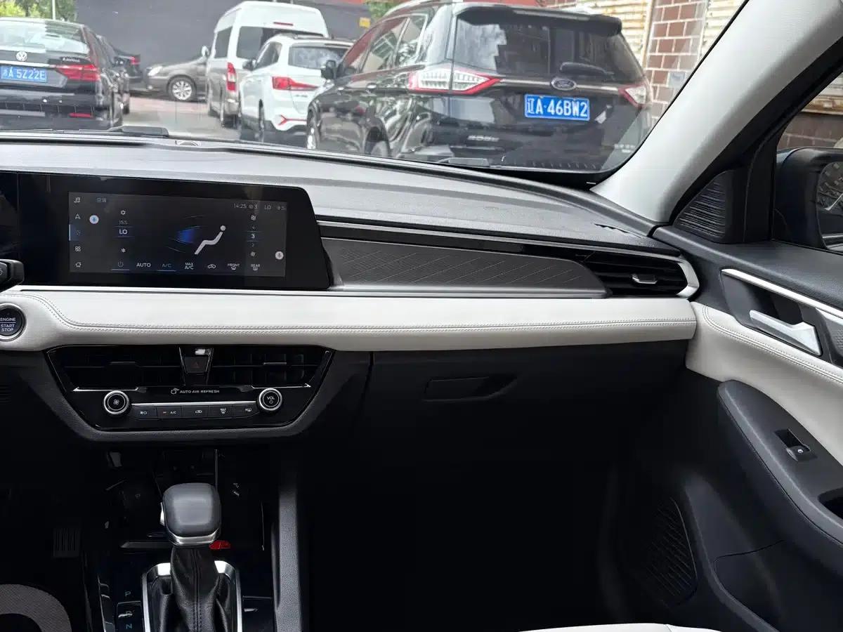 Ford Focus 2021 1.5L Automatic Diamond Edition — миниатюра 10