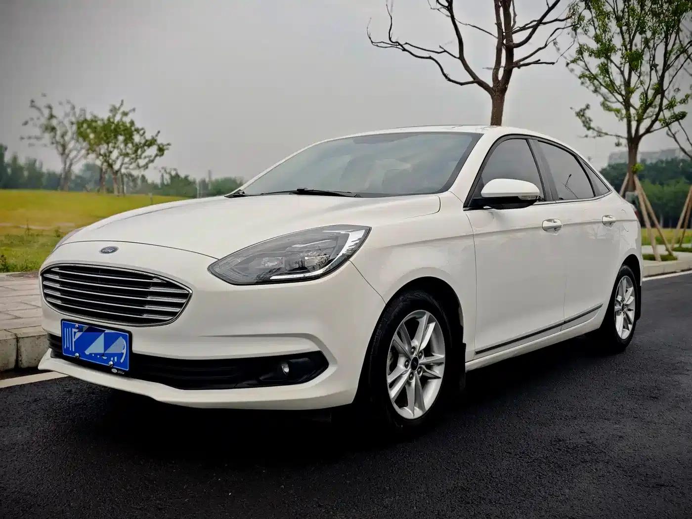 Ford Focus 2019 Facelift 1.5L Automatic Enjoyment Edition (National V Emission Standard) — миниатюра 1