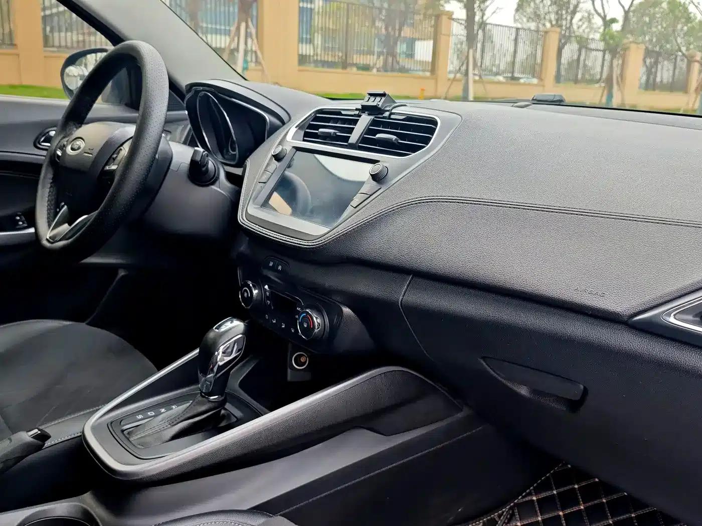 Ford Focus 2019 Facelift 1.5L Automatic Enjoyment Edition (National V Emission Standard) — миниатюра 7