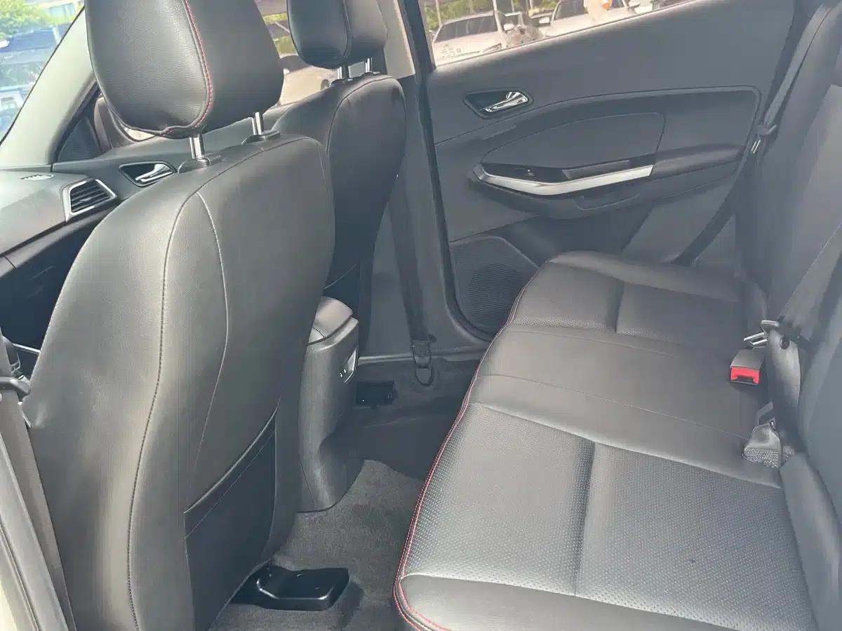 Ford Focus 2019 1.5L Automatic Premium Edition — миниатюра 14