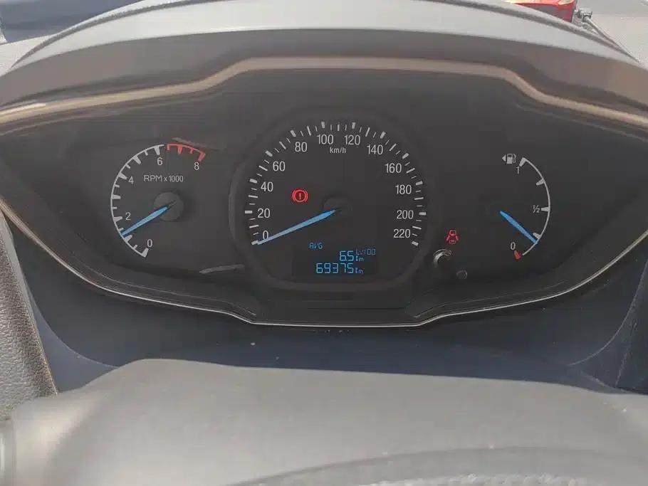 Ford Focus 2017 1.5L Manual Comfort Model — миниатюра 14