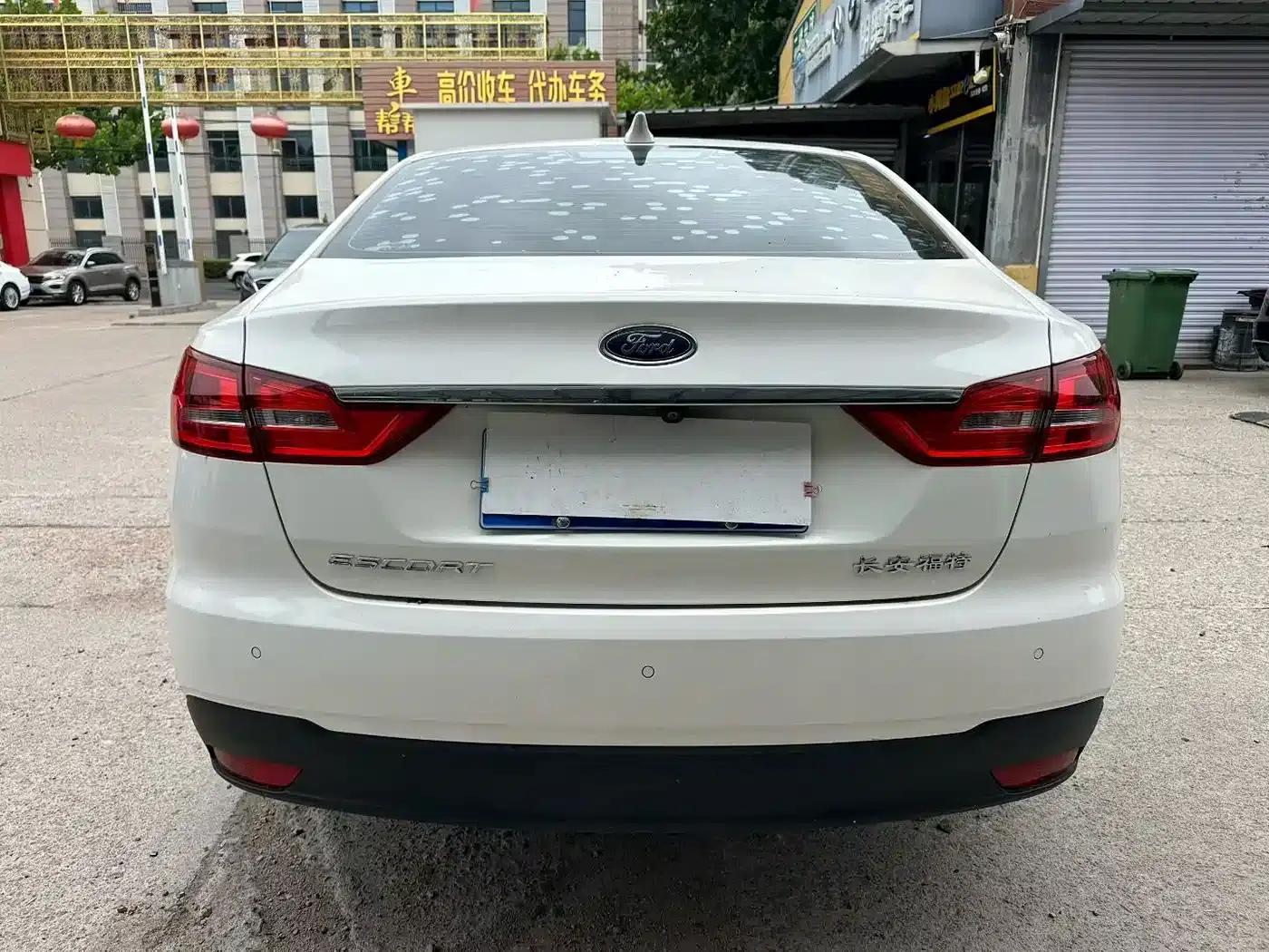 Ford Focus 2019 Facelift 1.5L Automatic Enjoyment Edition (National V Emission Standard) — миниатюра 5
