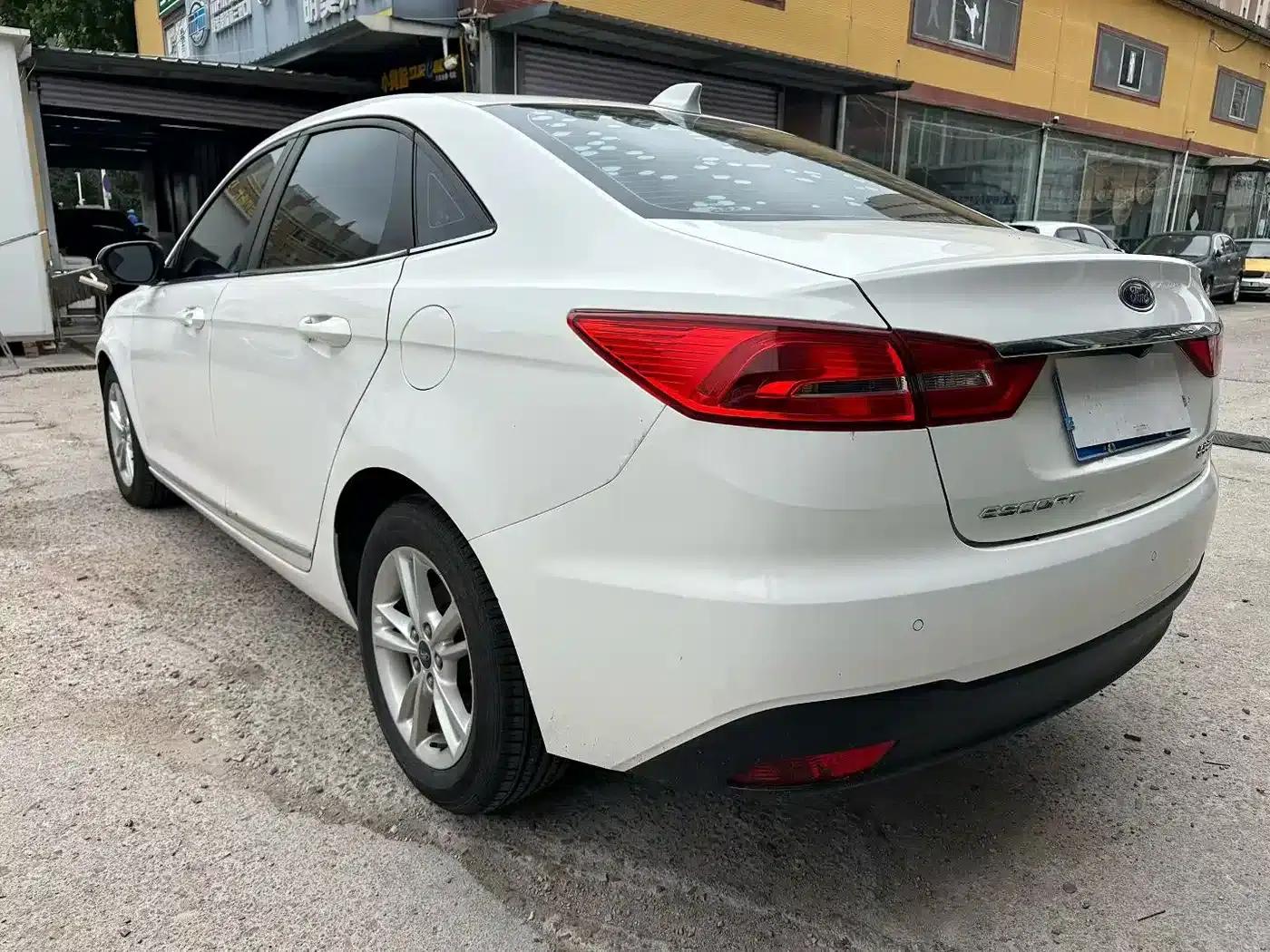 Ford Focus 2019 Facelift 1.5L Automatic Enjoyment Edition (National V Emission Standard) — миниатюра 6