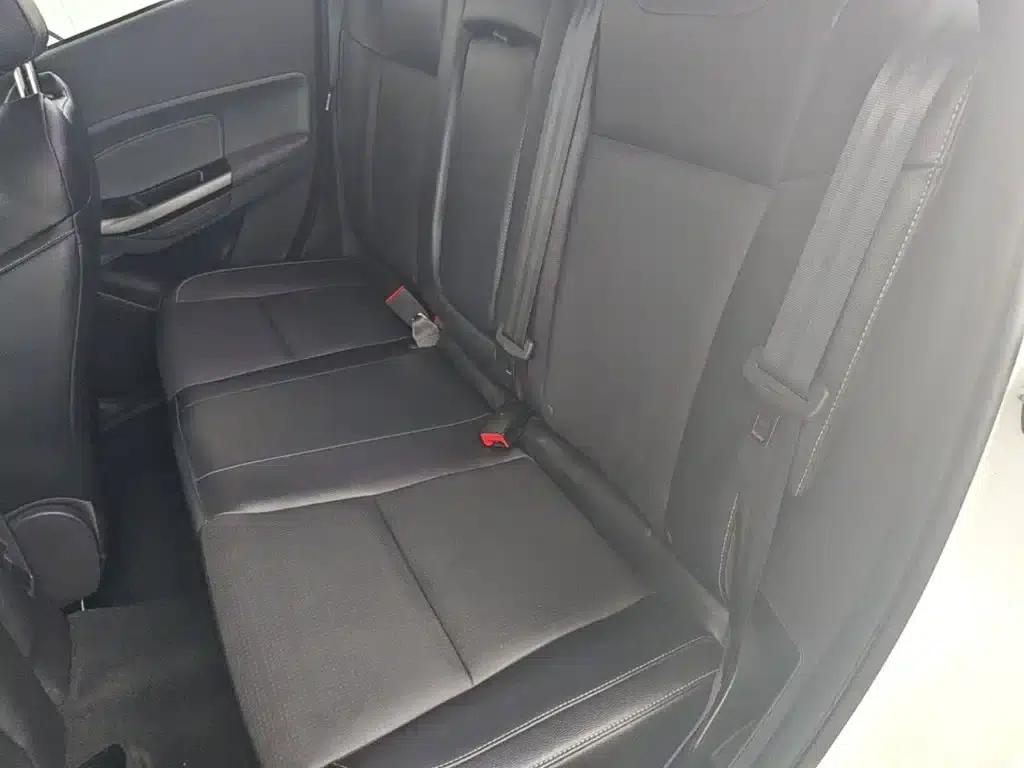 Ford Focus 2015 1.5L Automatic Fashion Edition — миниатюра 17