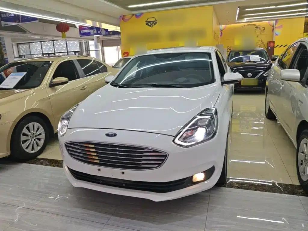 Ford Focus 2019 Facelift 1.5L Automatic Enjoyment Edition (China VI Emission Standard) — миниатюра 2