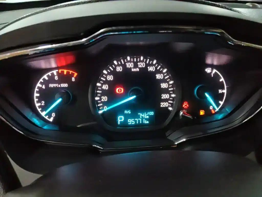 Ford Focus 2015 1.5L Automatic Fashion Edition — миниатюра 12