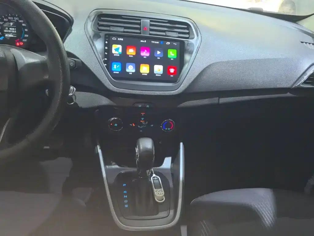 Ford Focus 2019 Facelift 1.5L Automatic Premium Edition (Tire Pressure Monitoring) China VI Emission Standard — миниатюра 13
