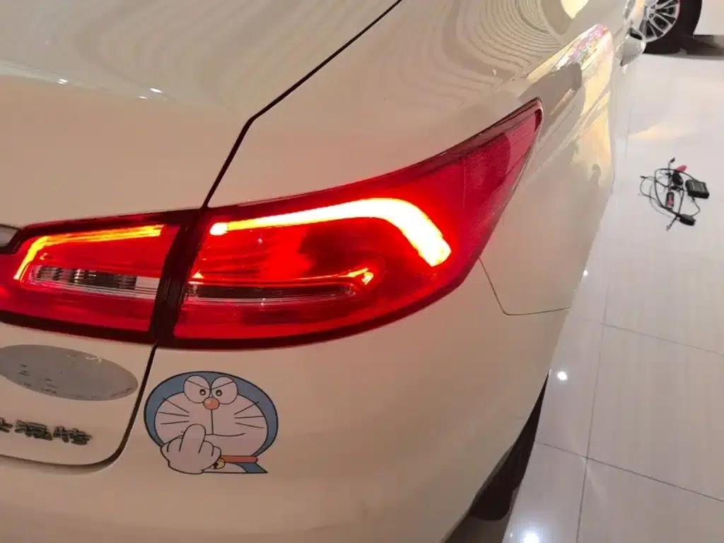 Ford Focus 2019 Facelift 1.5L Automatic Premium Edition (Tire Pressure Monitoring) China VI Emission Standard — миниатюра 8