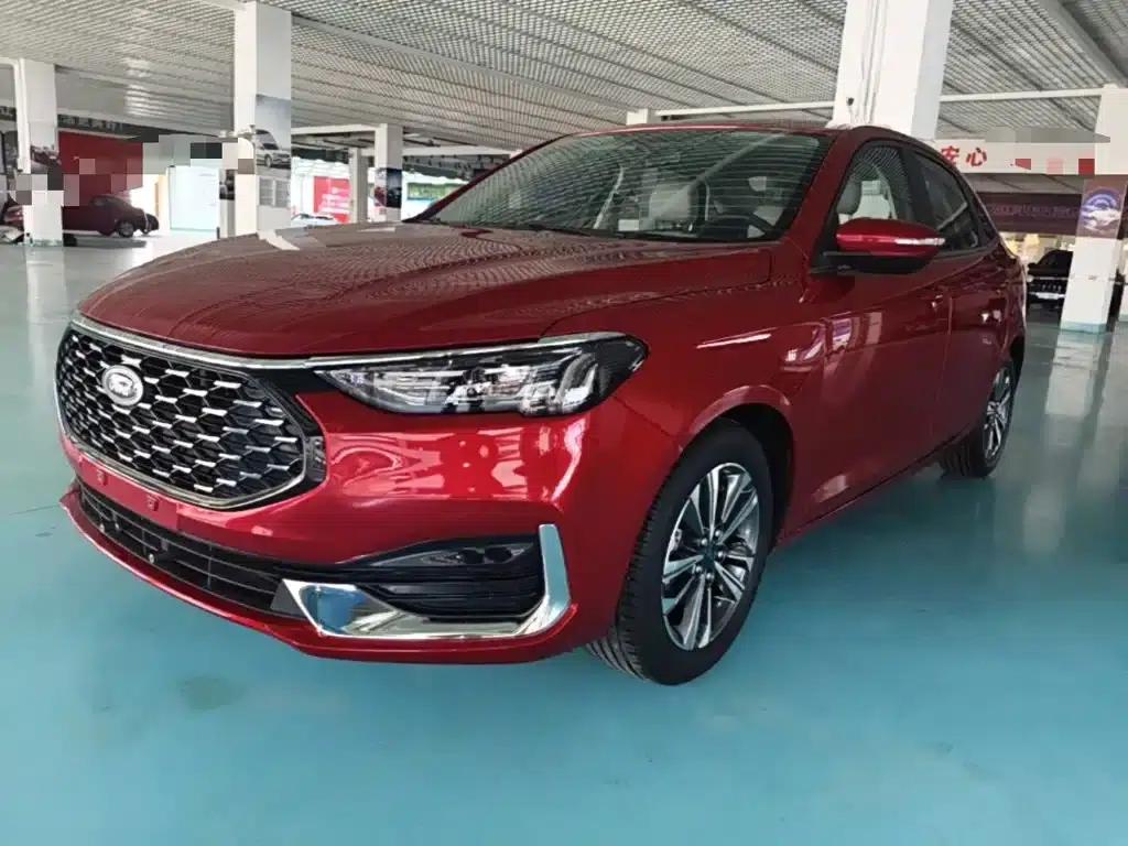 Ford Focus 2021 1.5L Automatic Diamond Edition — миниатюра 1