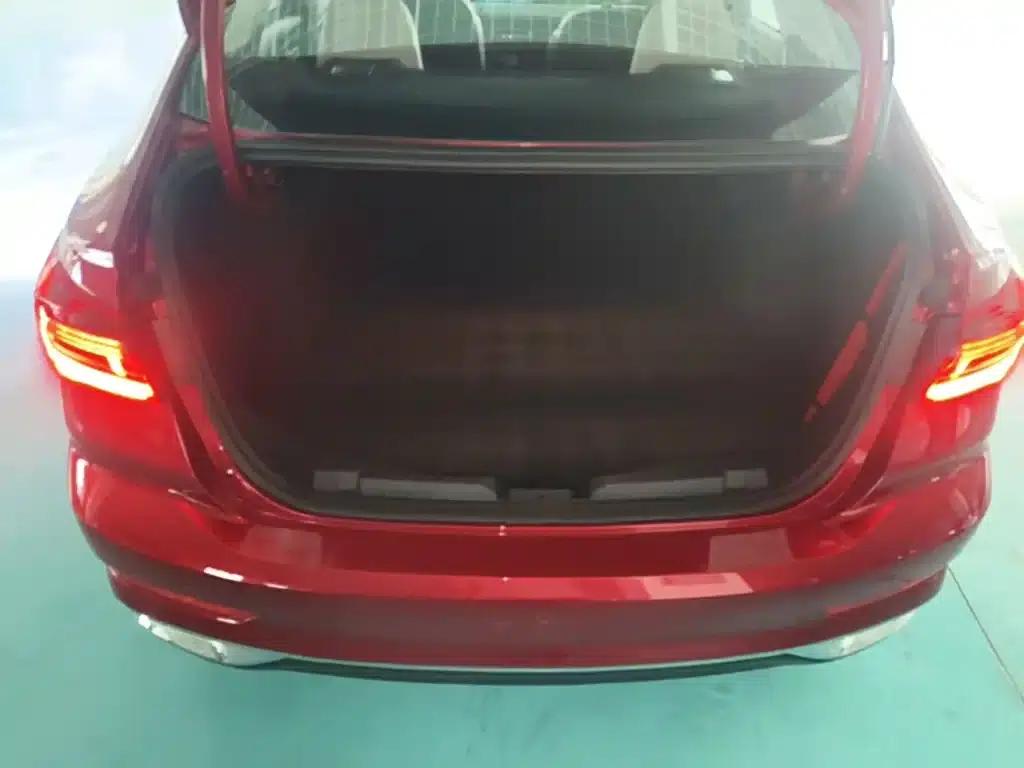 Ford Focus 2021 1.5L Automatic Diamond Edition — миниатюра 19