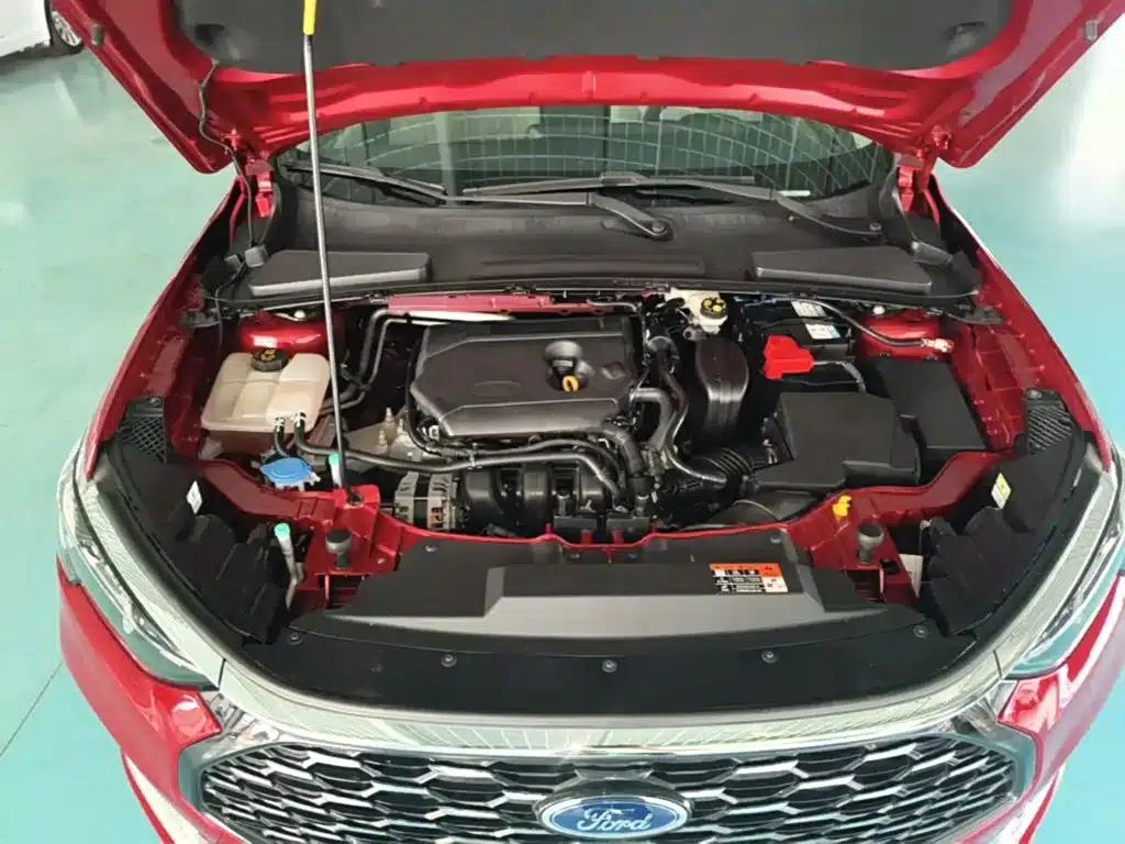 Ford Focus 2021 1.5L Automatic Diamond Edition — миниатюра 20