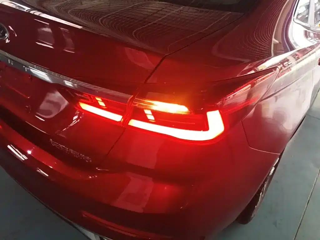 Ford Focus 2021 1.5L Automatic Diamond Edition — миниатюра 8