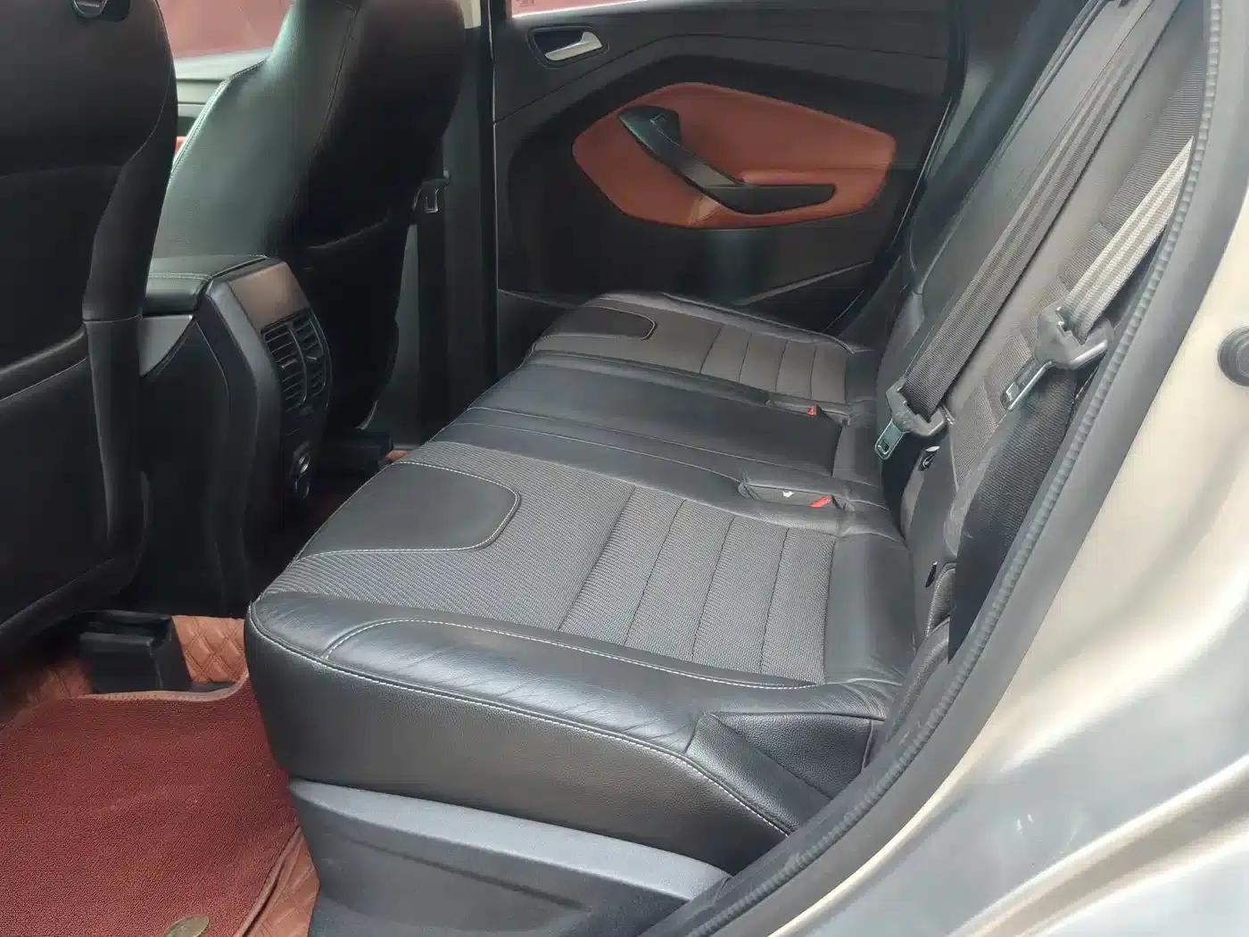 Ford Kuga 2015 1.5L GTDi 2WD Fashion Edition — миниатюра 15