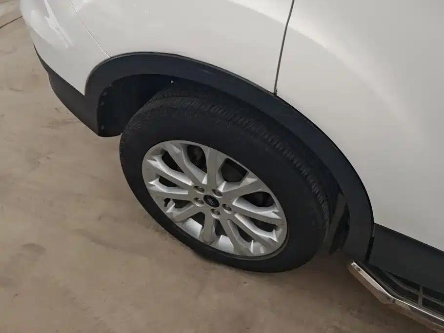 Ford Kuga 2013 1.6L GTDi 2WD Comfort Model — миниатюра 6