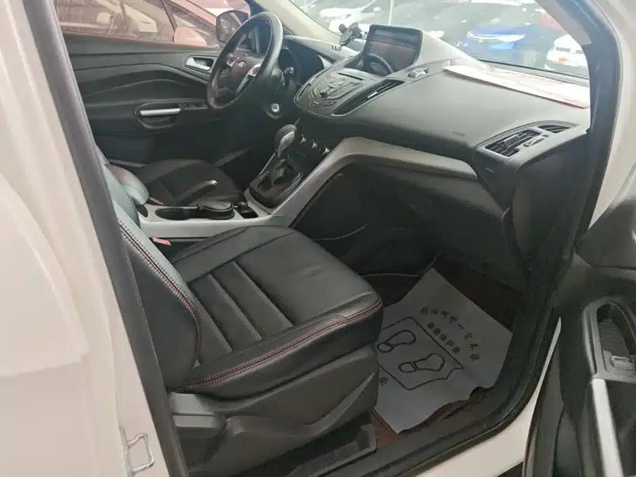 Ford Kuga 2013 1.6L GTDi 2WD Comfort Model — миниатюра 8