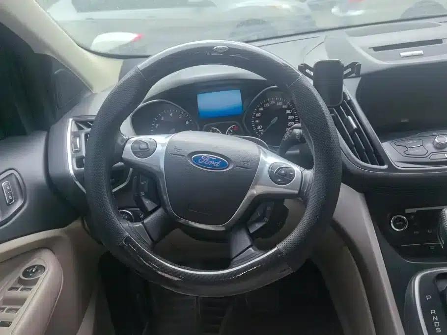 Ford Kuga 2013 1.6L GTDi AWD Elite — миниатюра 15