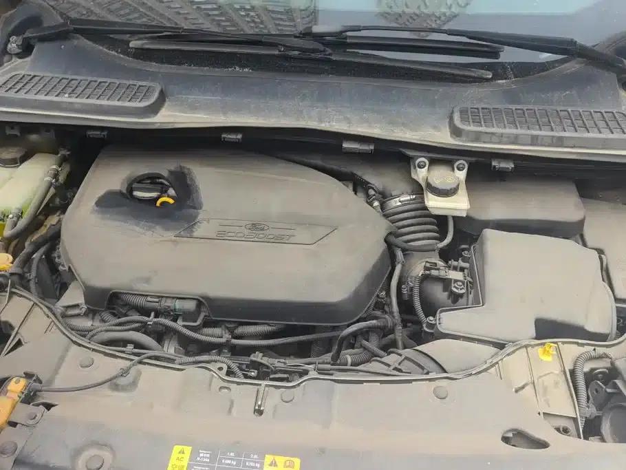 Ford Kuga 2013 1.6L GTDi AWD Elite — миниатюра 10