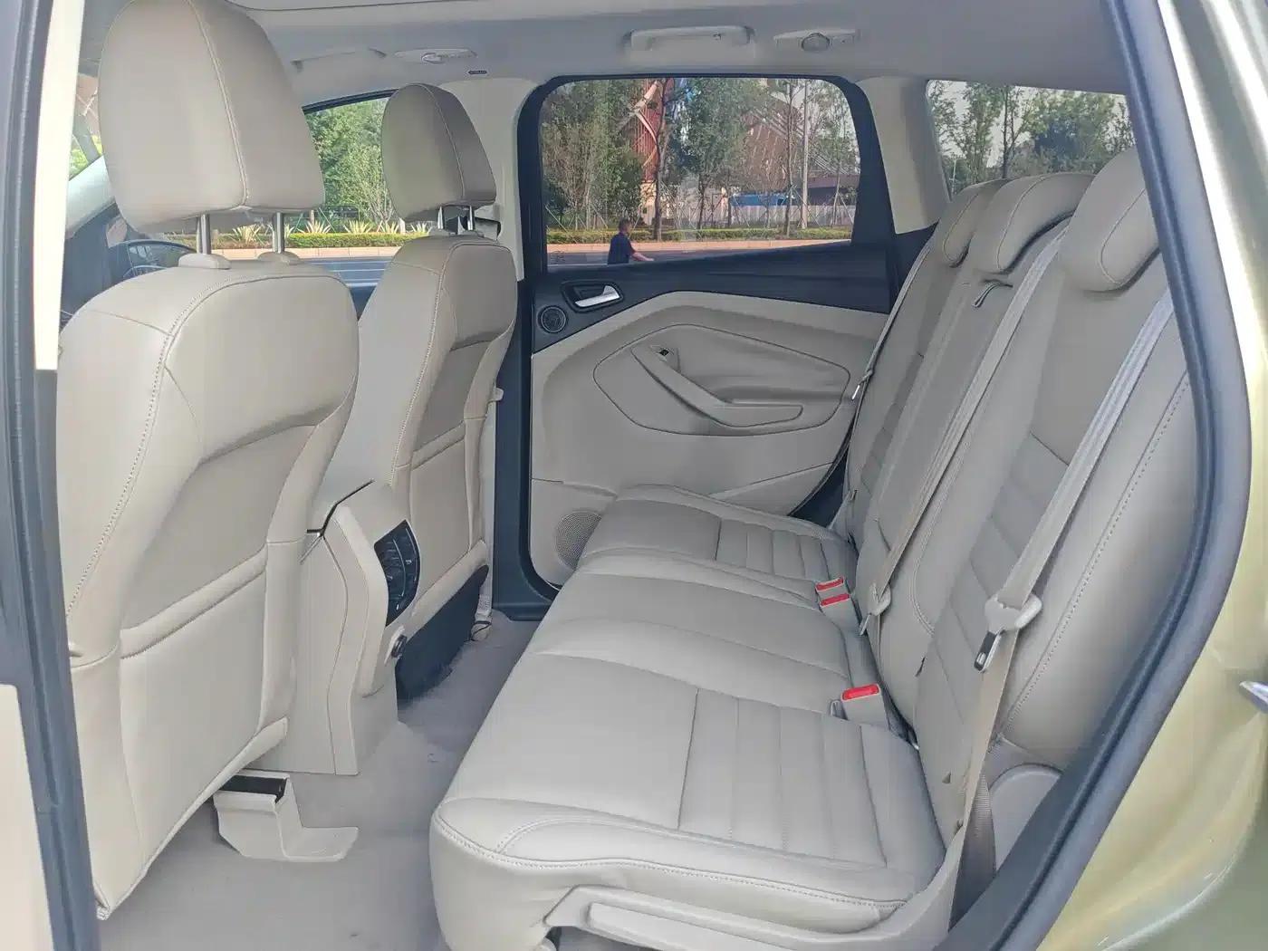 Ford Kuga 2013 1.6L GTDi AWD Elite — миниатюра 10