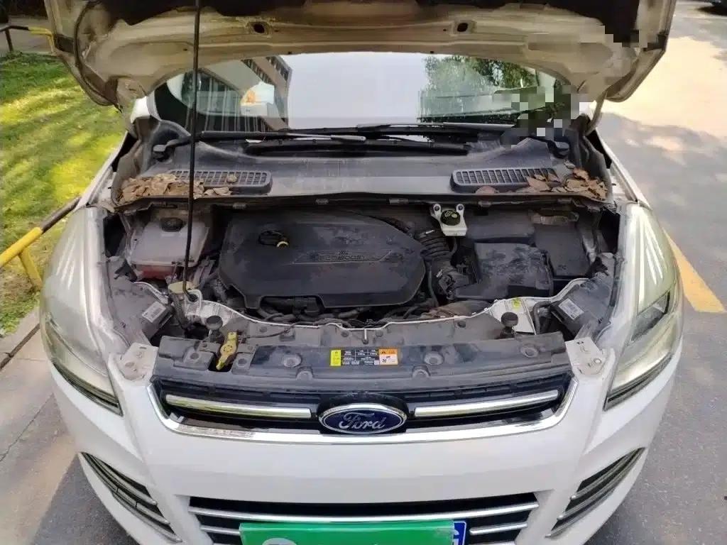 Ford Kuga 2013 1.6L GTDi 2WD Fashion Edition — миниатюра 11