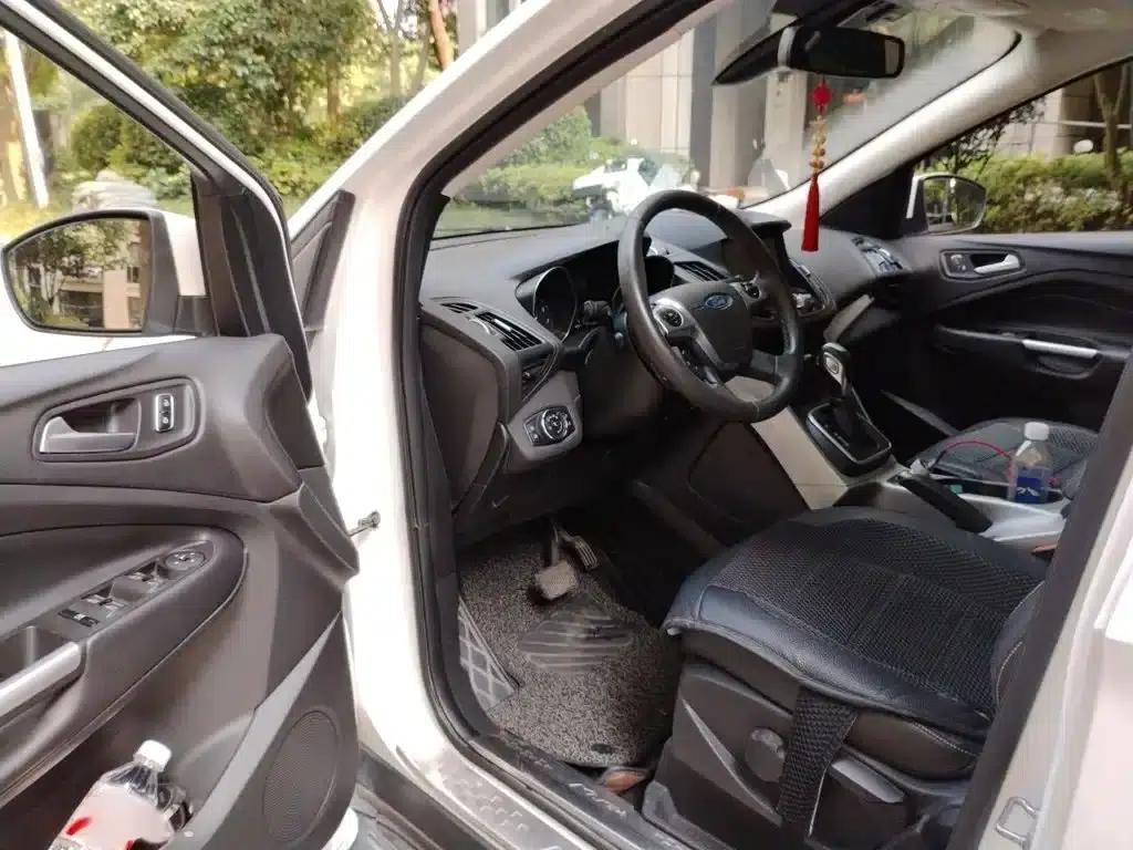 Ford Kuga 2013 1.6L GTDi 2WD Fashion Edition — миниатюра 14