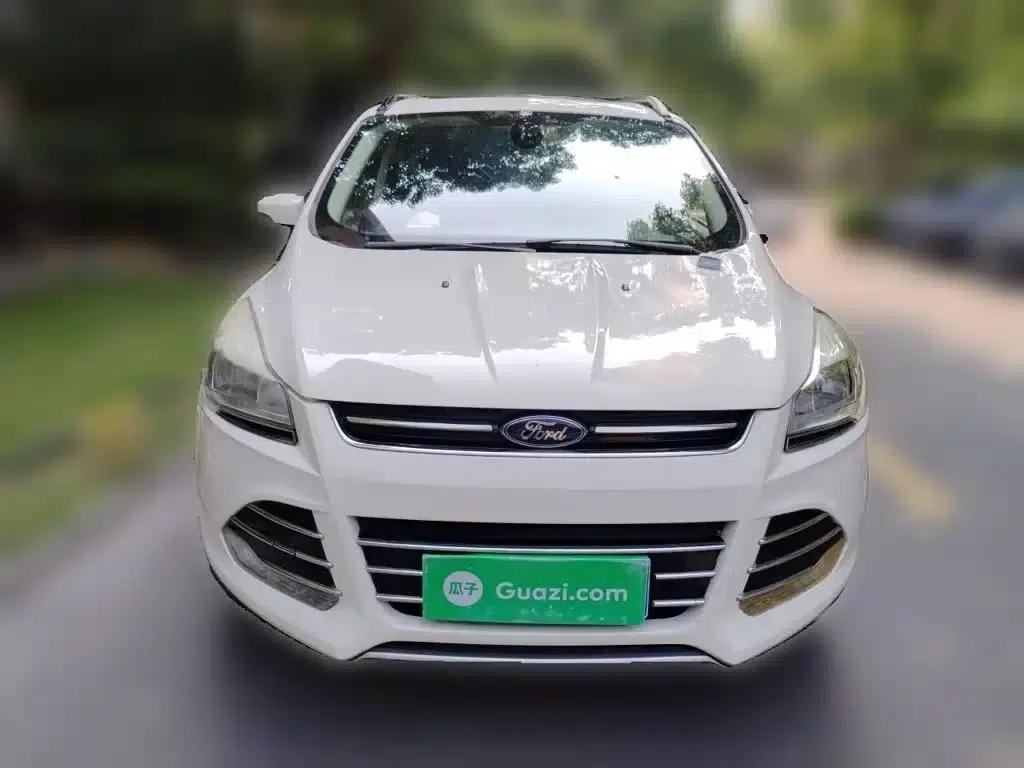Ford Kuga 2013 1.6L GTDi 2WD Fashion Edition — миниатюра 24