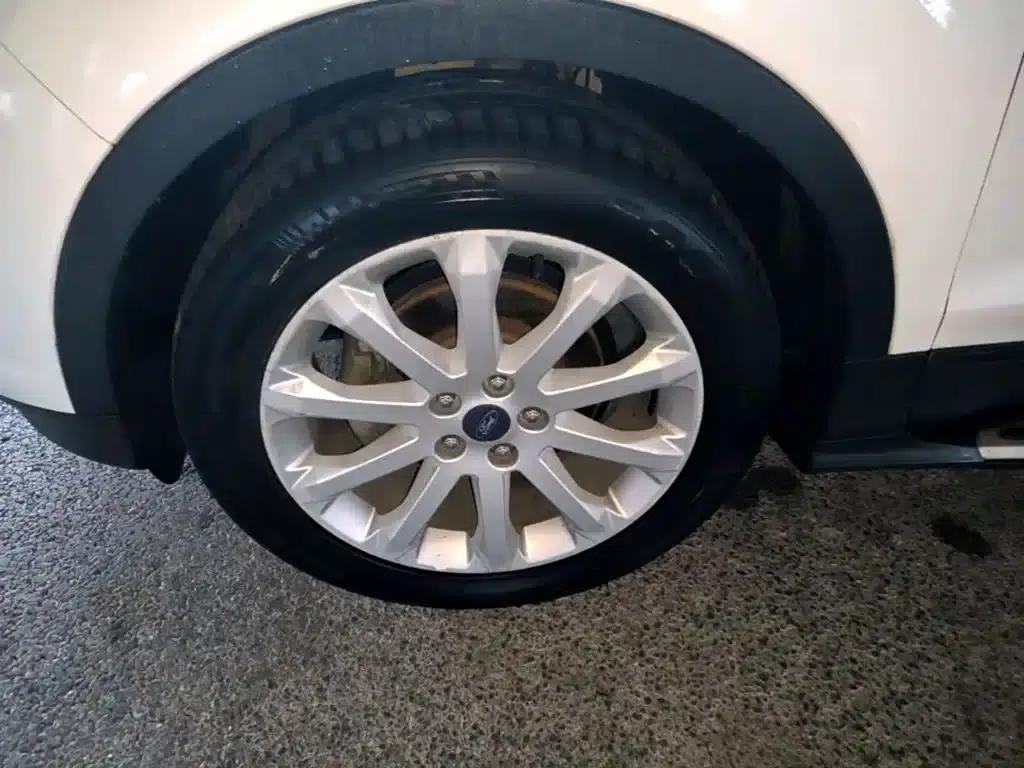 Ford Kuga 2015 1.5L GTDi 2WD Comfort Model — миниатюра 23